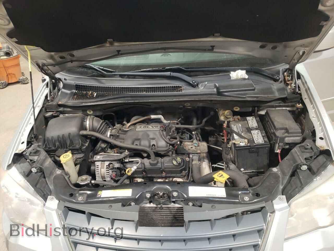 2008 CHRYSLER MINIVAN - VIN: 2A8HR54P98R827924 - Фото 7