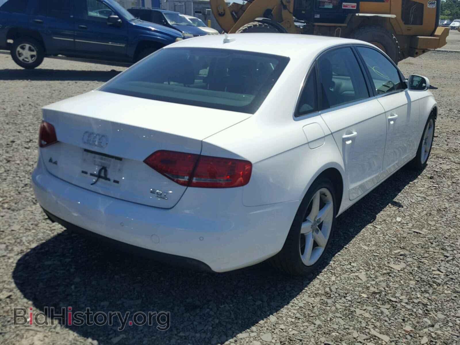 2011 AUDI A4 - VIN: WAUKFAFL3BN030692 - Фото 4