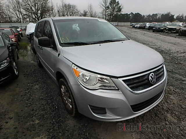 Photo 2V4RW4D12AR354017 - VOLKSWAGEN ROUTAN 2010