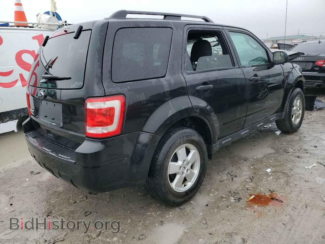 2011 FORD ESCAPE - VIN: 1FMCU0D71BKC29704 - Фото 3