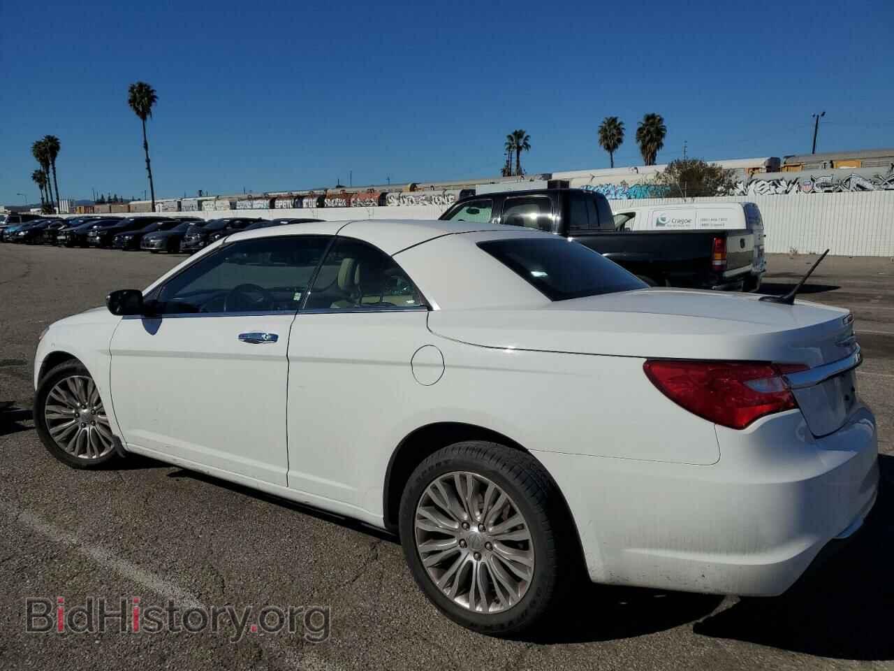 2013 CHRYSLER 200 - VIN: 1C3BCBFG4DN711424 - Фото 2