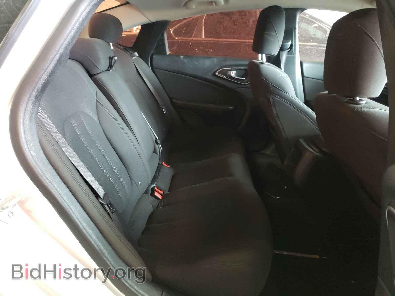 2015 CHRYSLER 200 - VIN: 1C3CCCAB2FN606003 - Photo 6