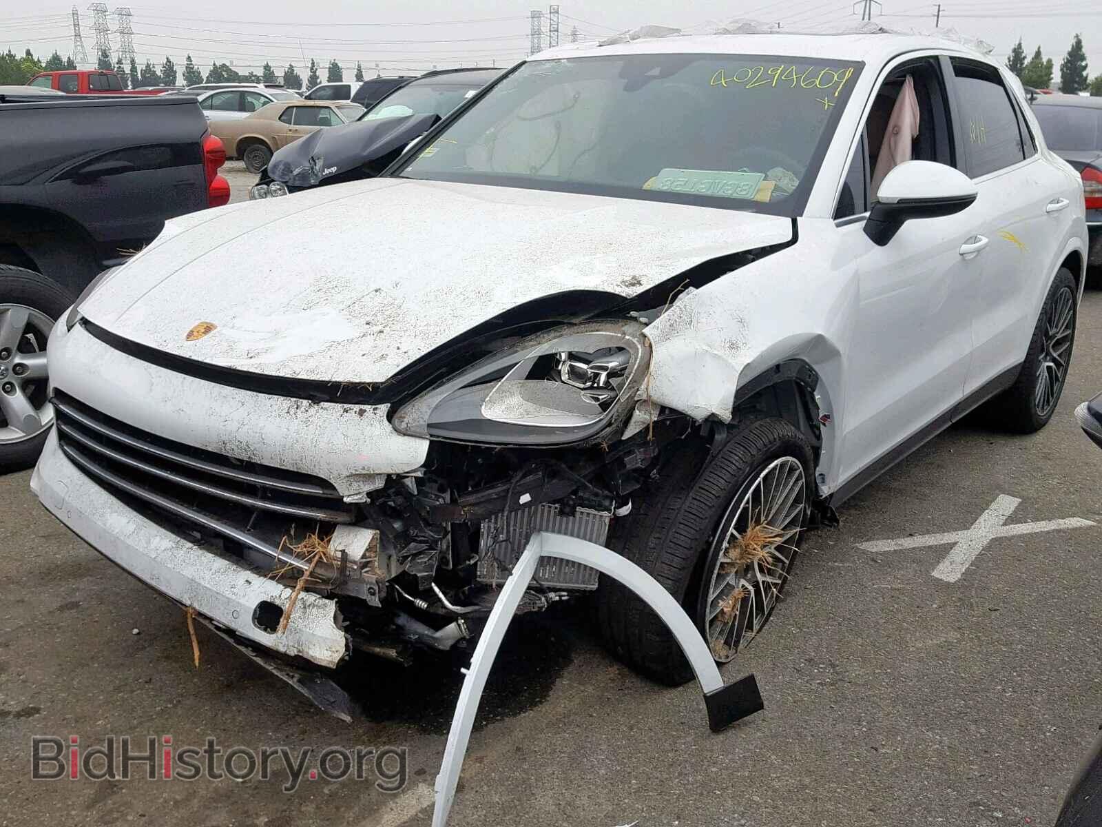 2019 PORSCHE CAYENNE - VIN: WP1AA2AY2KDA06555 - Photo 2