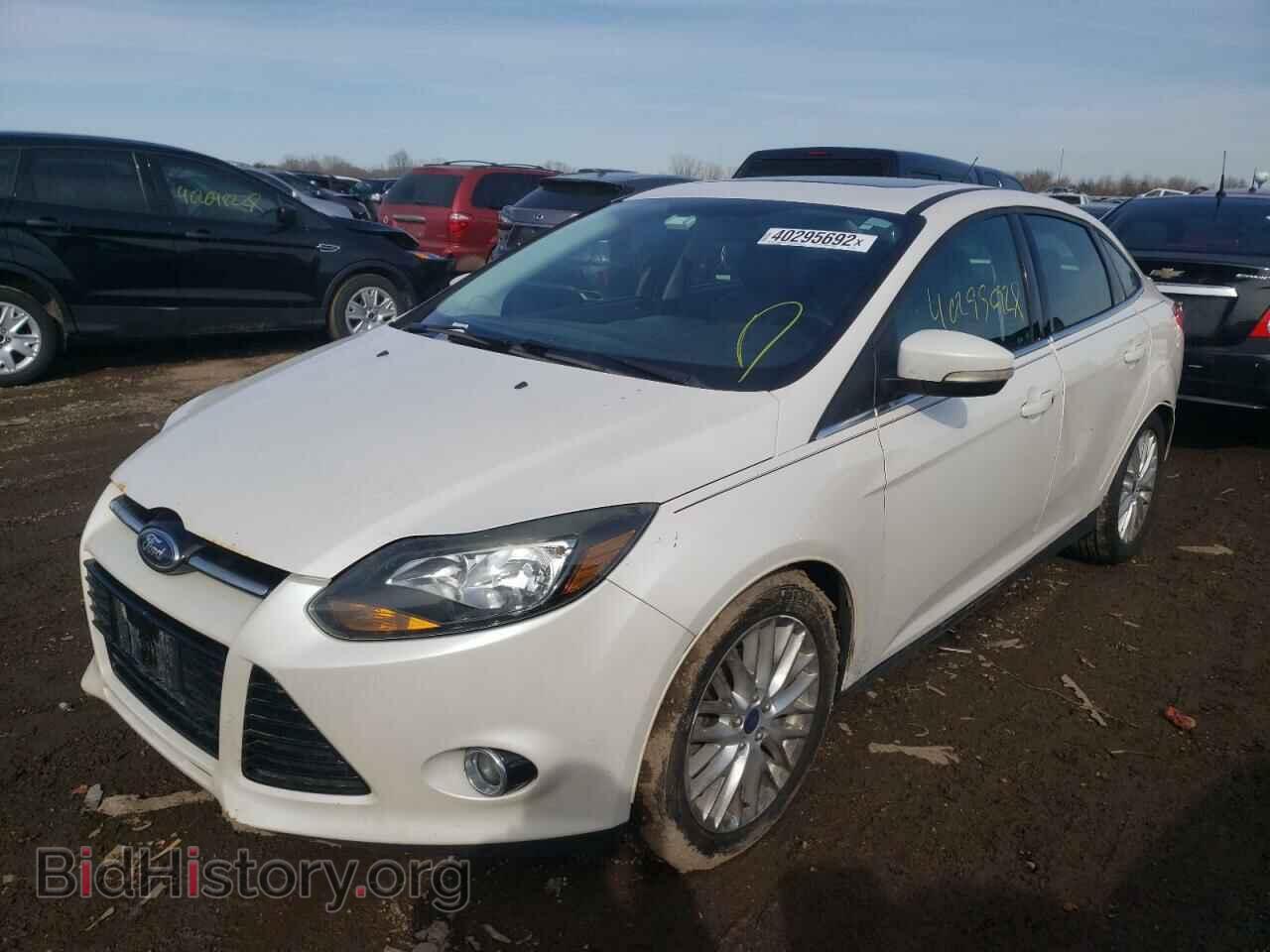 2013 FORD FOCUS - VIN: 1FADP3J26DL122001 - Фото 2