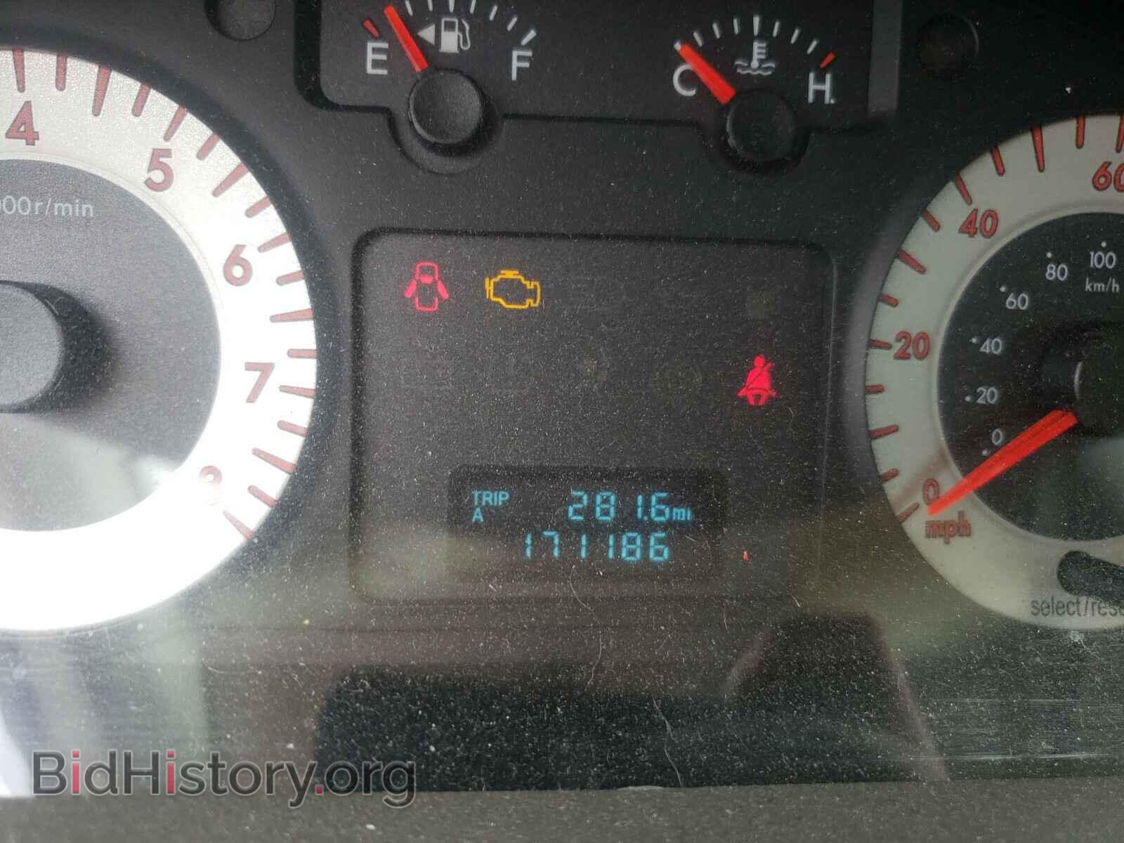 2008 MAZDA TRIBUTE - VIN: 4F2CZ02Z28KM13357 - Фото 8