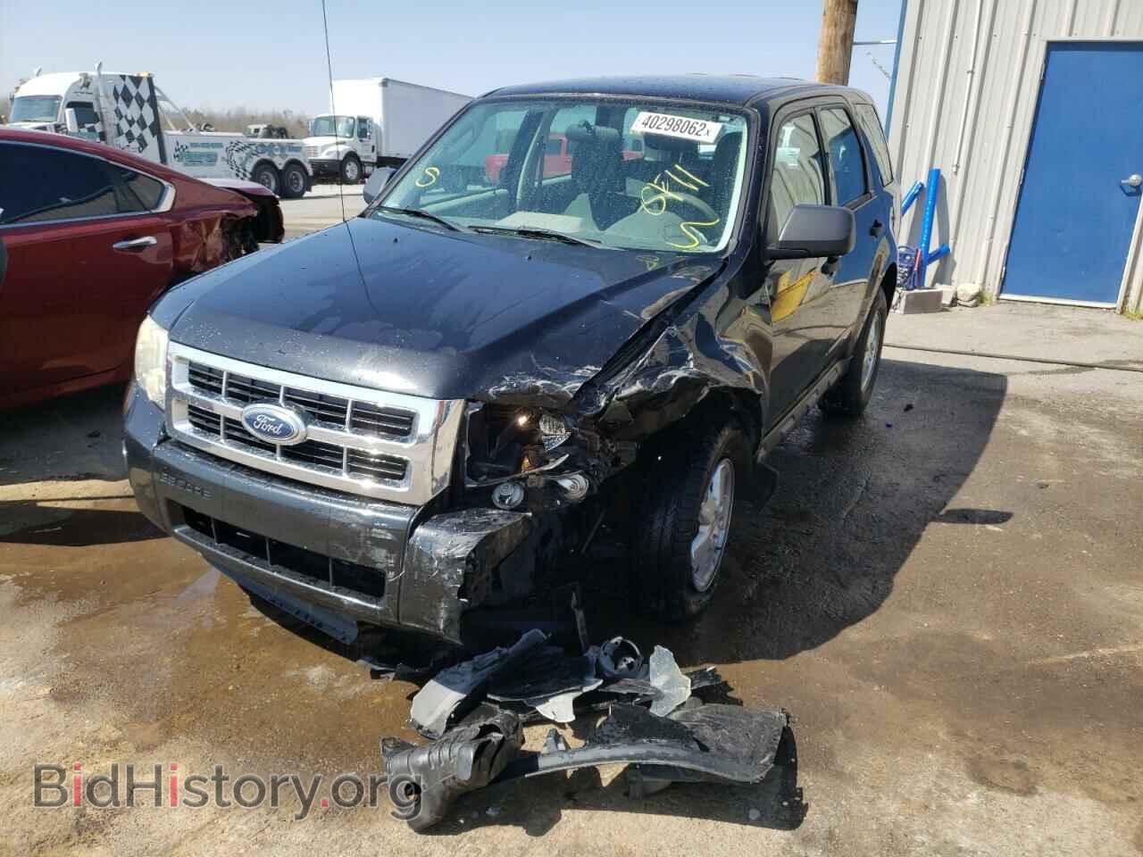 2011 FORD ESCAPE - VIN: 1FMCU0C77BKC54320 - Фото 2