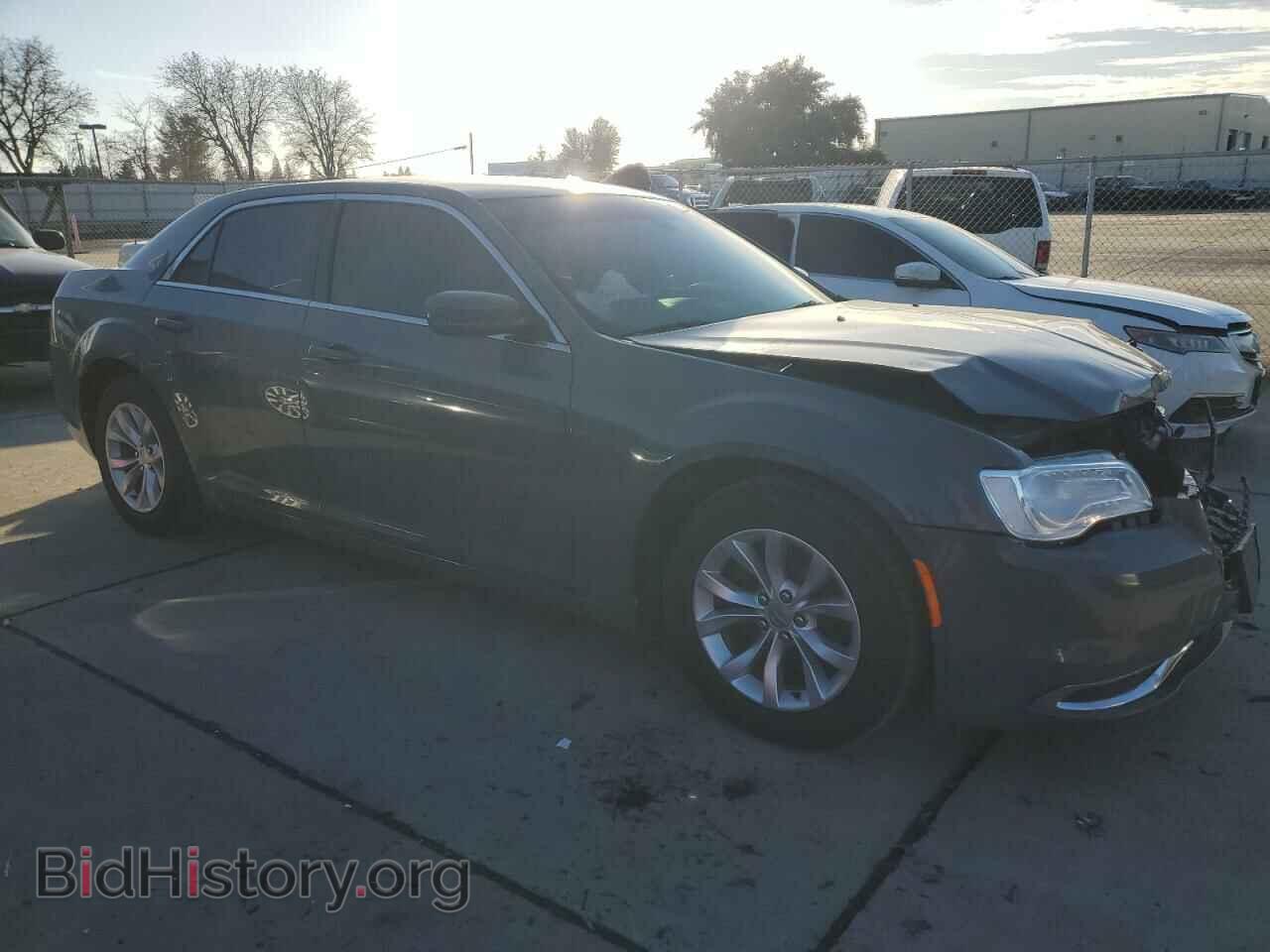 2019 CHRYSLER 300 - VIN: 2C3CCAAG5KH602014 - Фото 4