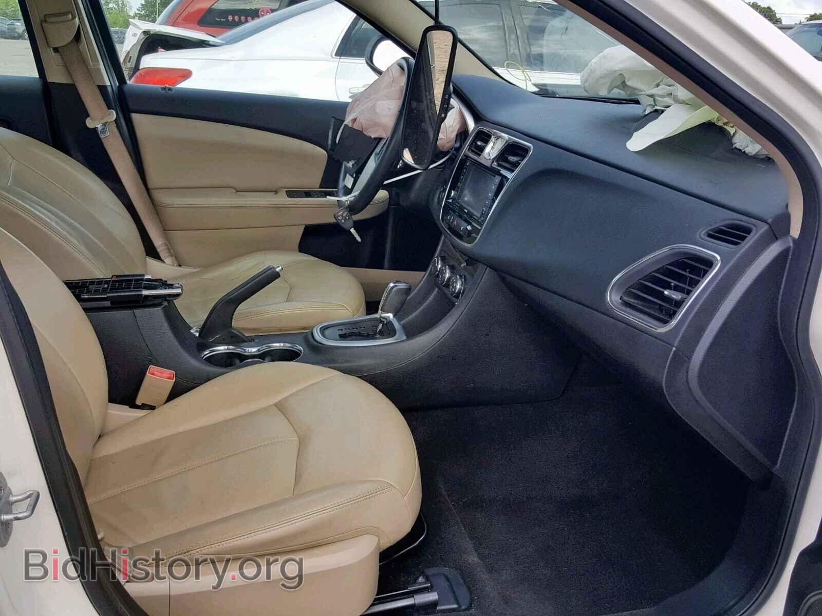 2011 CHRYSLER 200 - VIN: 1C3BC2FG3BN522180 - Фото 5