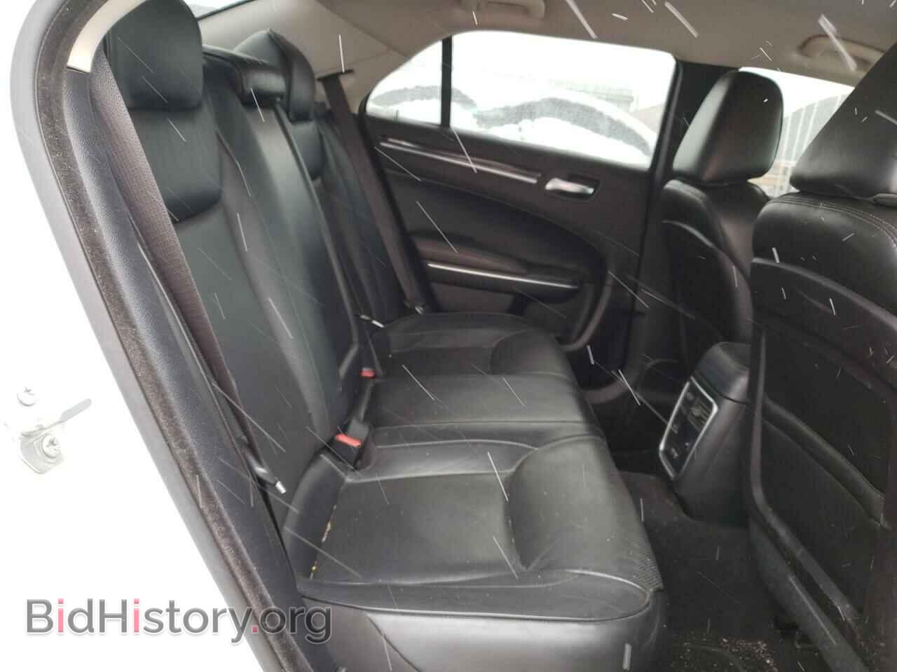2019 CHRYSLER 300 - VIN: 2C3CCAEGXKH689371 - Фото 6