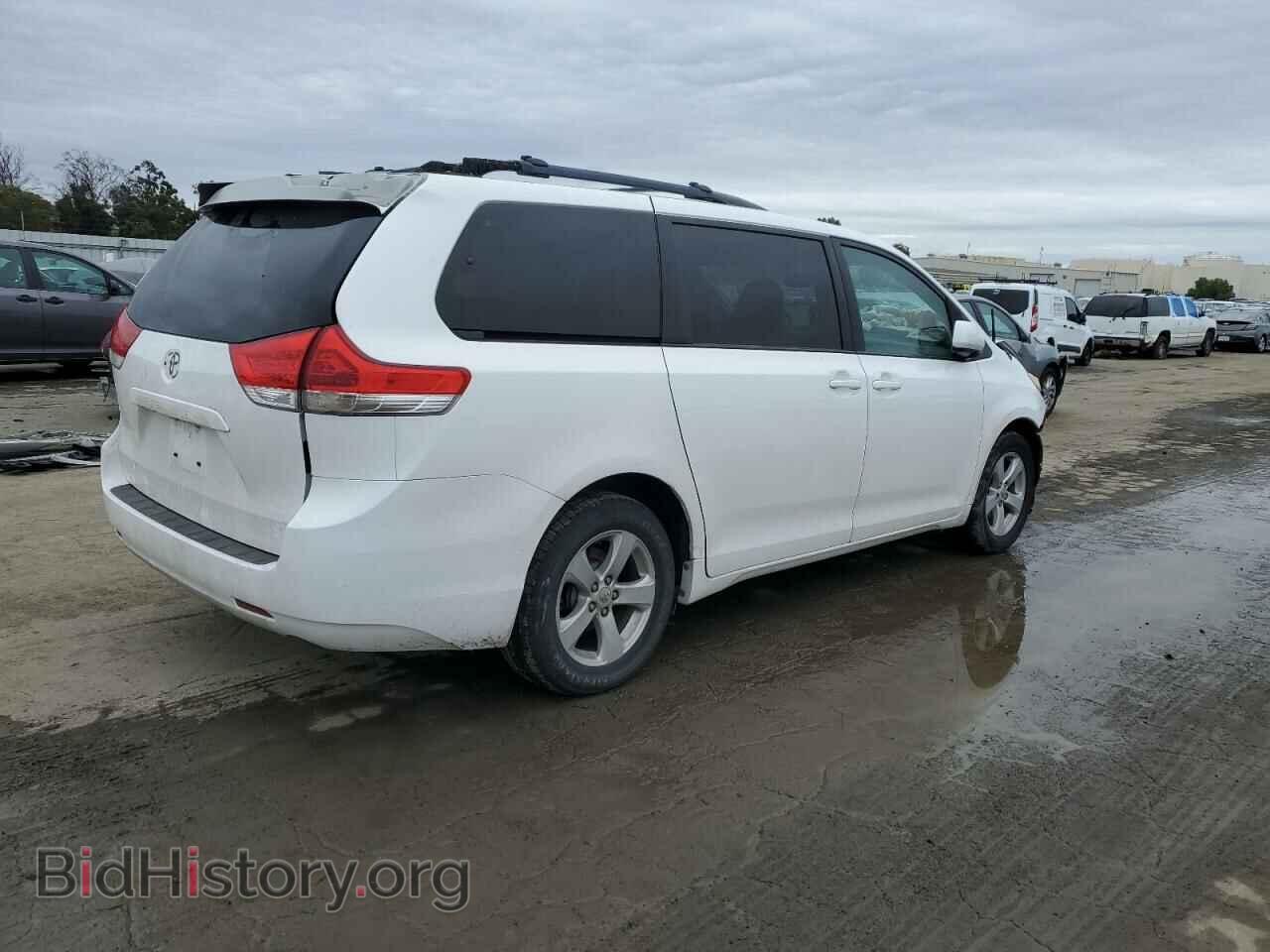 2012 TOYOTA All Models - VIN: 5TDKK3DC5CS275759 - Фото 3