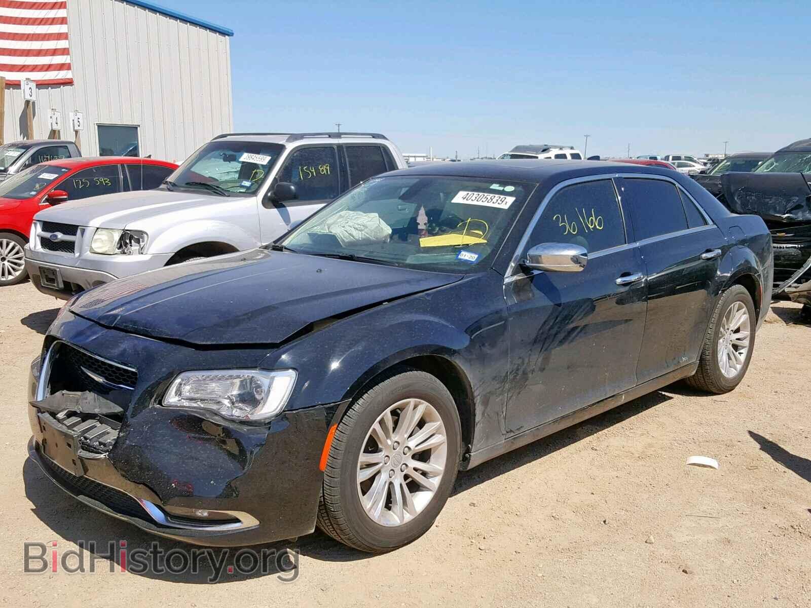 2017 CHRYSLER 300 - VIN: 2C3CCAEG0HH580023 - Фото 2