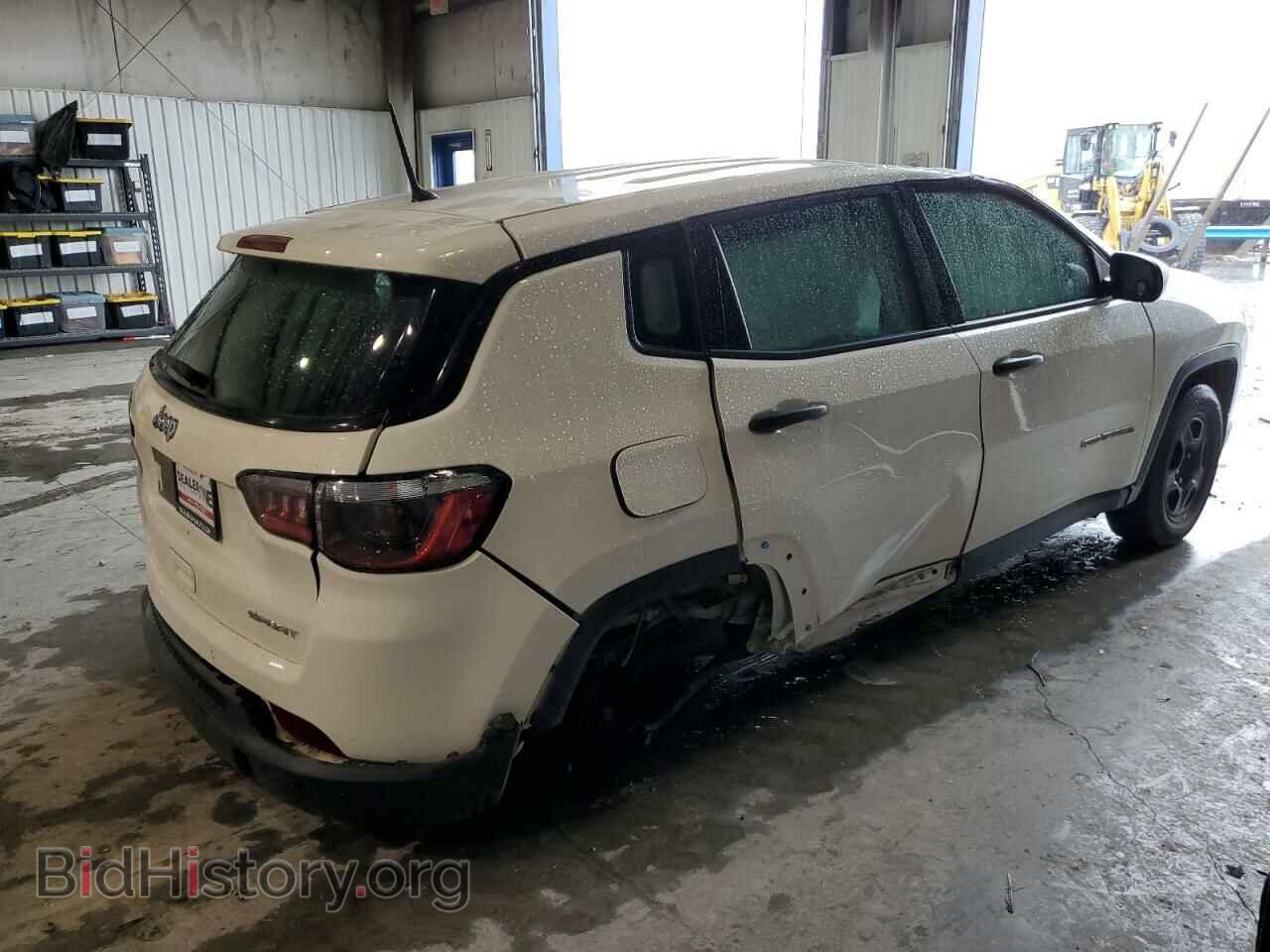 2017 JEEP COMPASS - VIN: 3C4NJCAB4HT661078 - Фото 3