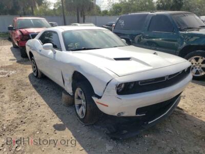 2017 Dodge CHALLENGER, белый — VIN 2C3CDZAG6HH658192, Copart