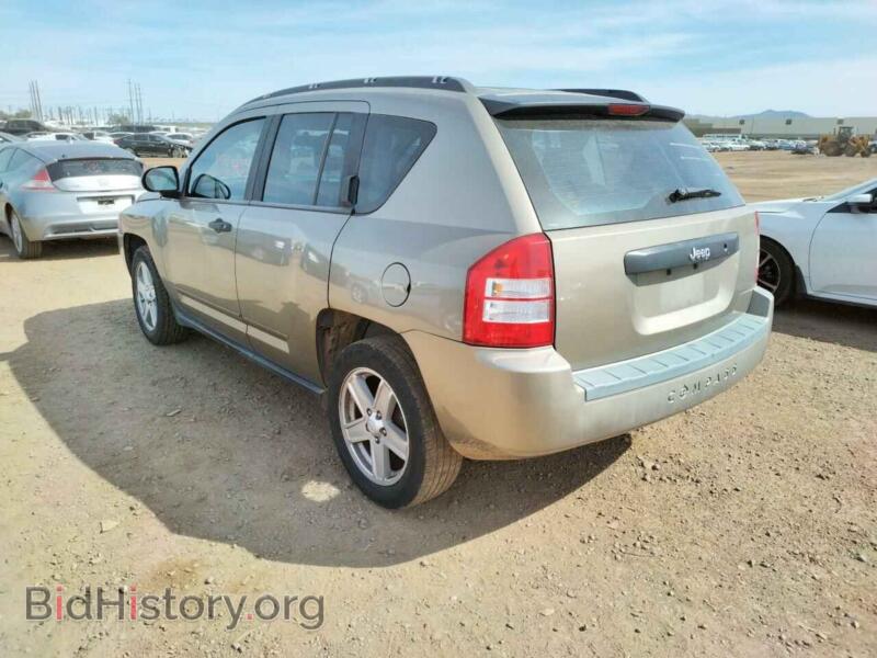 2008 Jeep COMPASS (VIN 1J8FT47048D704598) — фото 3 из 10