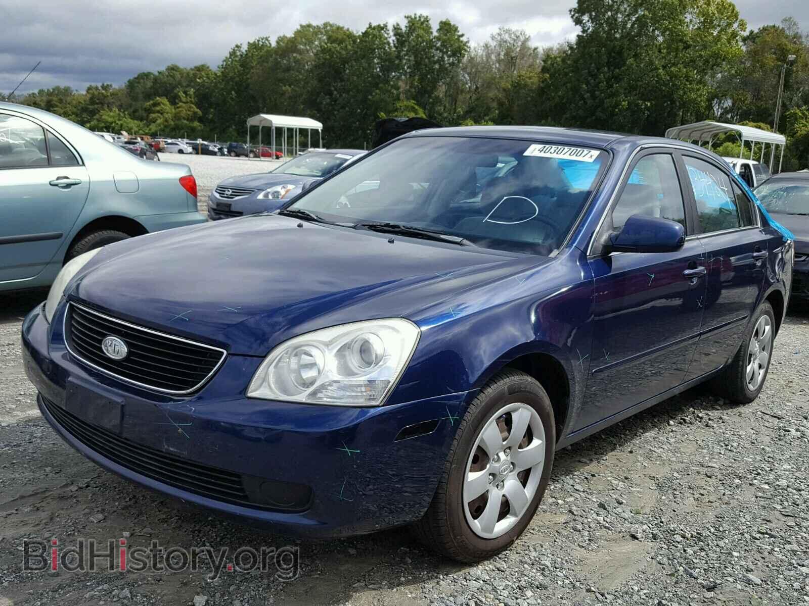 2007 KIA OPTIMA - VIN: KNAGE123775143518 - Фото 2