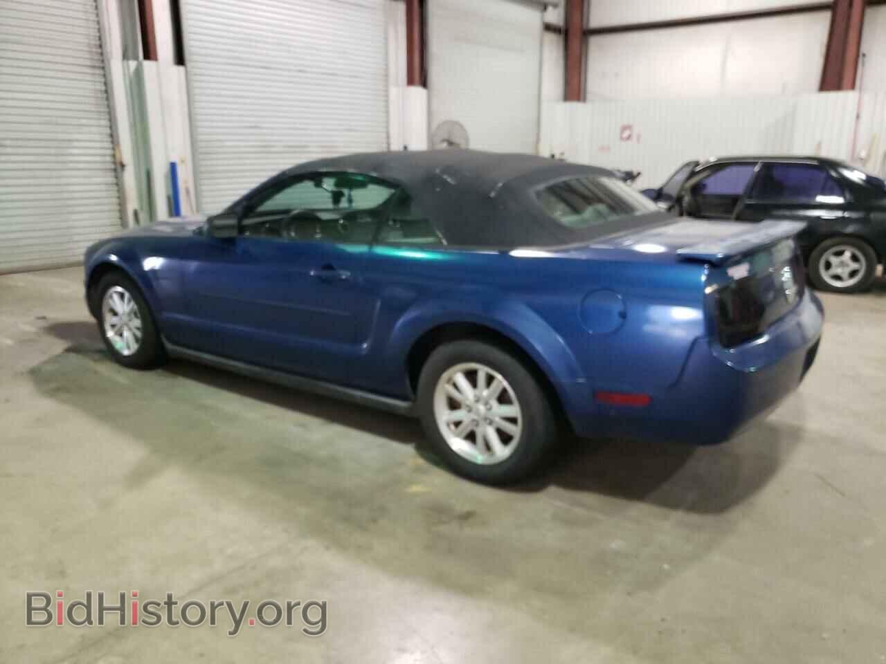2007 FORD MUSTANG - VIN: 1ZVFT84N875287409 - Фото 2