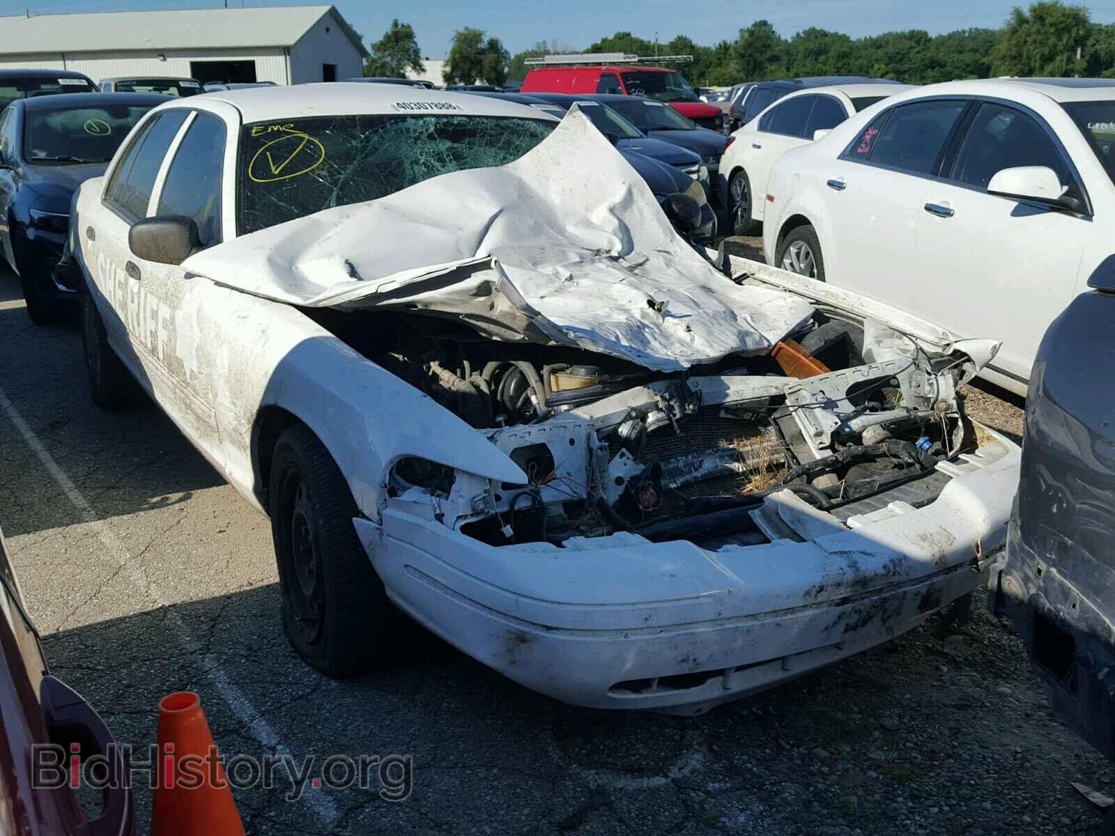 Photo 2FABP7BV7BX112178 - FORD CROWN VIC 2011