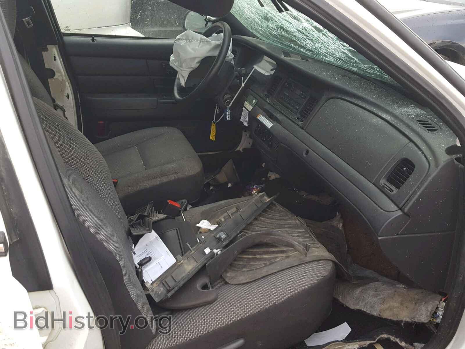 2011 FORD CROWN VIC - VIN: 2FABP7BV7BX112178 - Фото 5