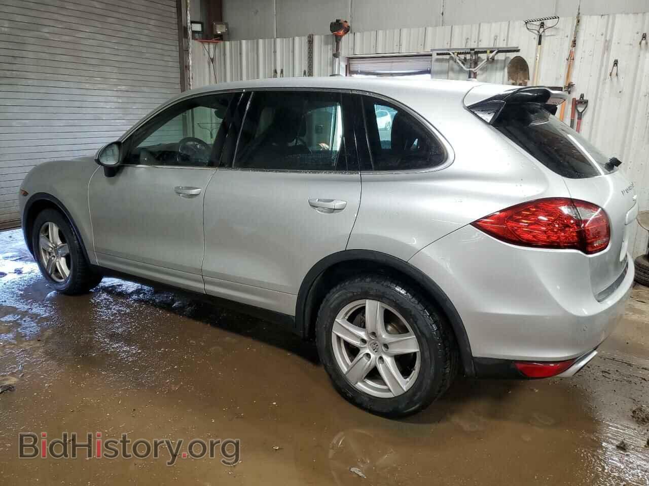 2013 PORSCHE CAYENNE - VIN: WP1AA2A24DLA06111 - Photo 2
