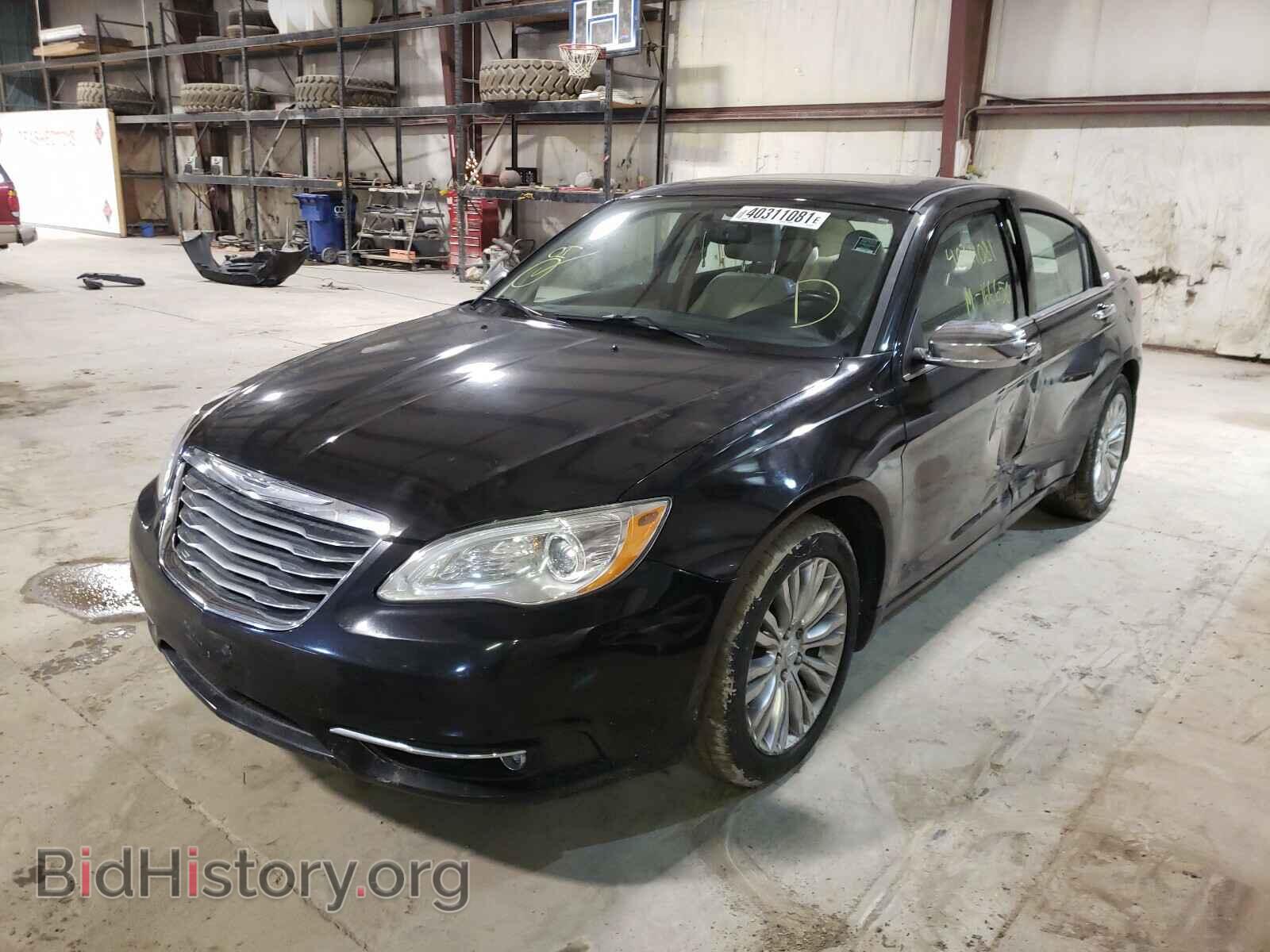 2011 CHRYSLER 200 - VIN: 1C3BC2FG0BN610927 - Фото 2