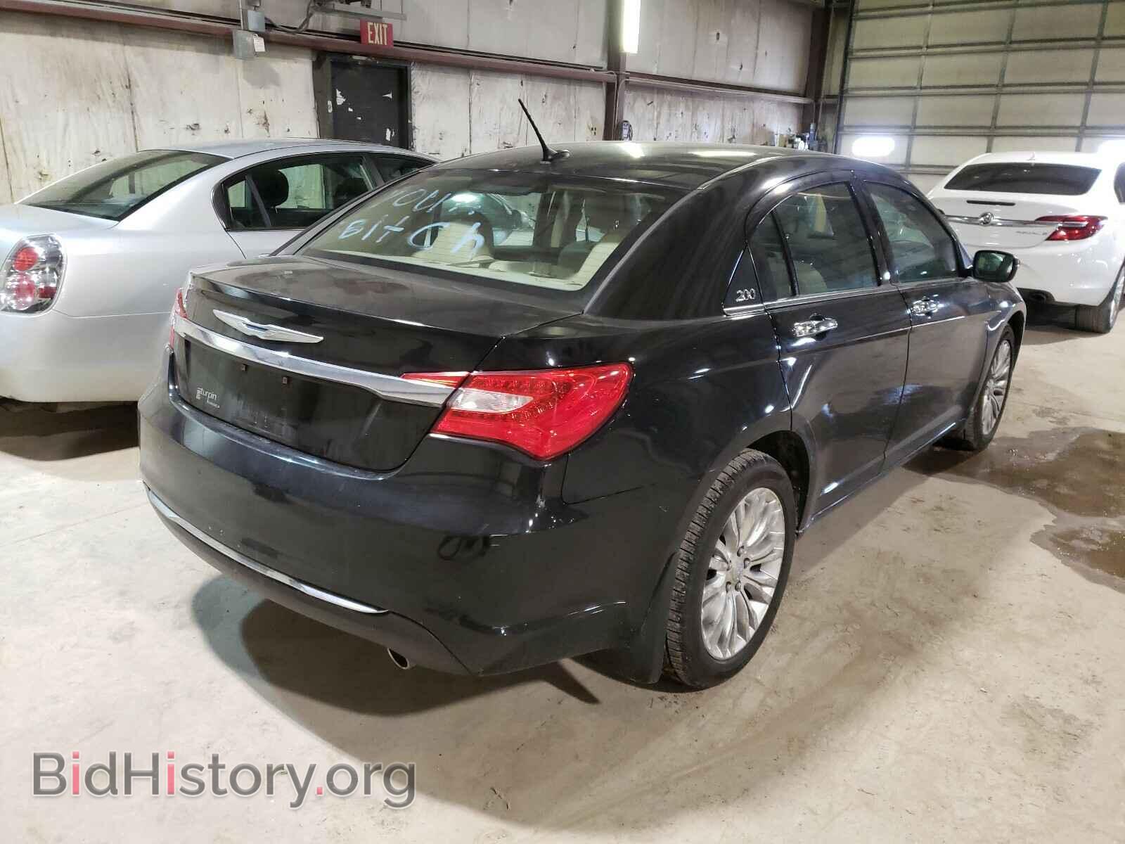 2011 CHRYSLER 200 - VIN: 1C3BC2FG0BN610927 - Фото 4