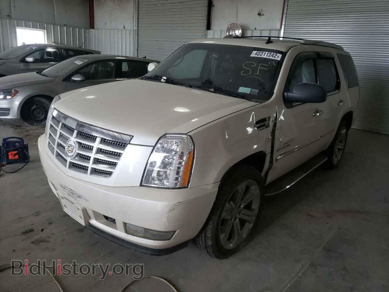 2013 CADILLAC ESCALADE - VIN: 1GYS4BEF7DR248232 - Фото 2