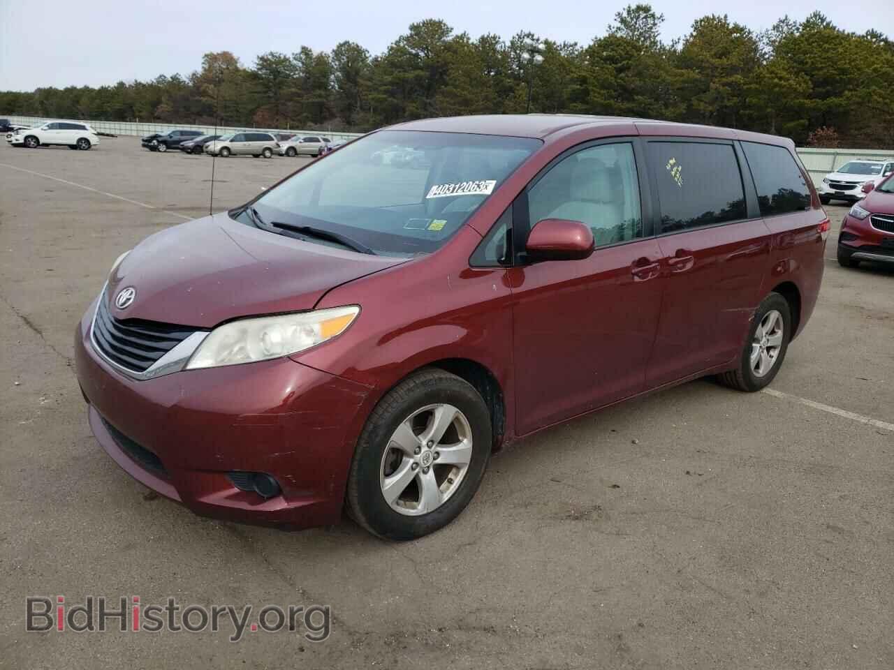 Фотография 5TDKA3DC2CS013653 - TOYOTA SIENNA 2012