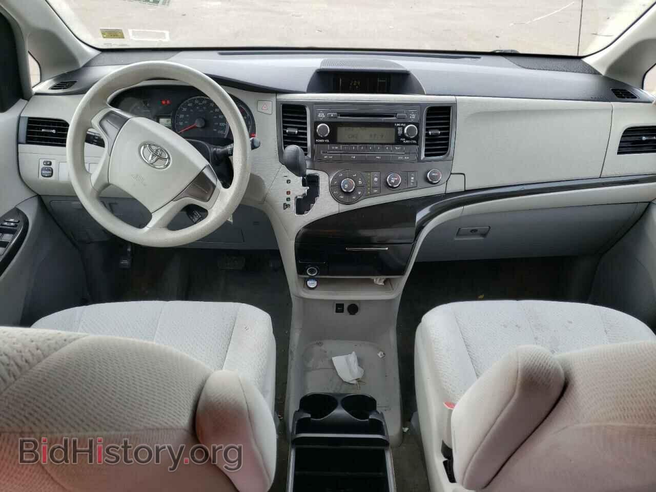 2012 TOYOTA SIENNA - VIN: 5TDKA3DC2CS013653 - Фото 8
