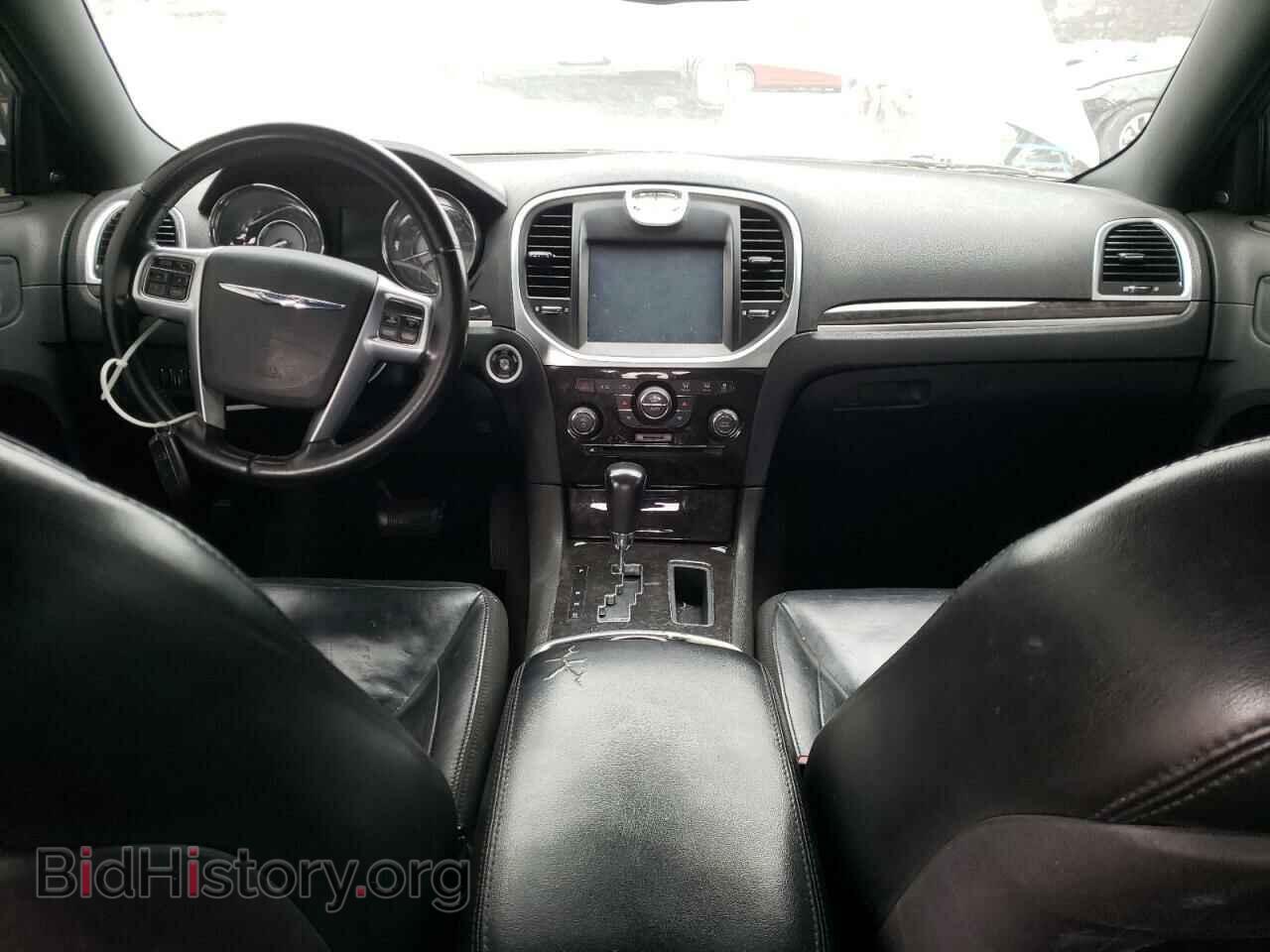 2011 CHRYSLER 300 - VIN: 2C3CA5CG9BH546363 - Фото 8