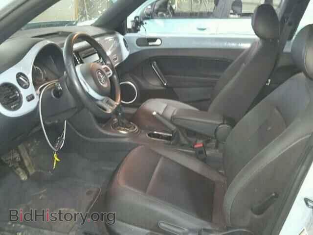 2014 VOLKSWAGEN BEETLE - VIN: 3VWJ17AT2EM666071 - Фото 5