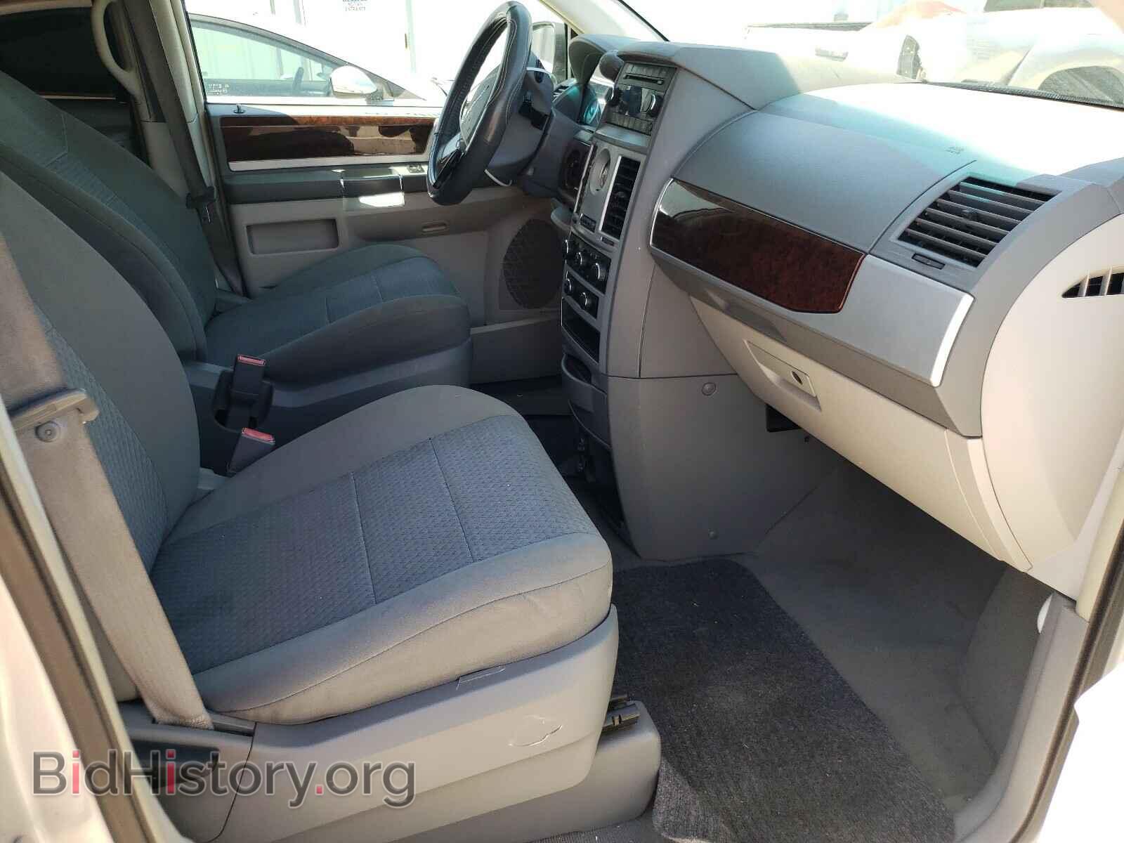 2009 CHRYSLER MINIVAN - VIN: 2A8HR54109R678798 - Фото 5