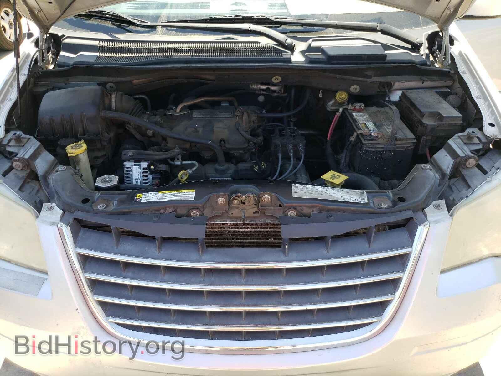 2009 CHRYSLER MINIVAN - VIN: 2A8HR54109R678798 - Фото 7