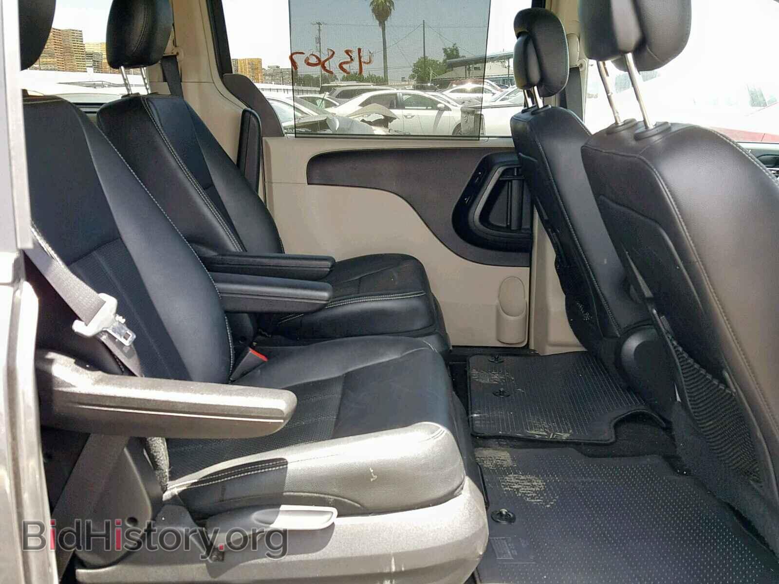 2016 CHRYSLER TOWN & COU - VIN: 2C4RC1CGXGR253081 - Фото 6