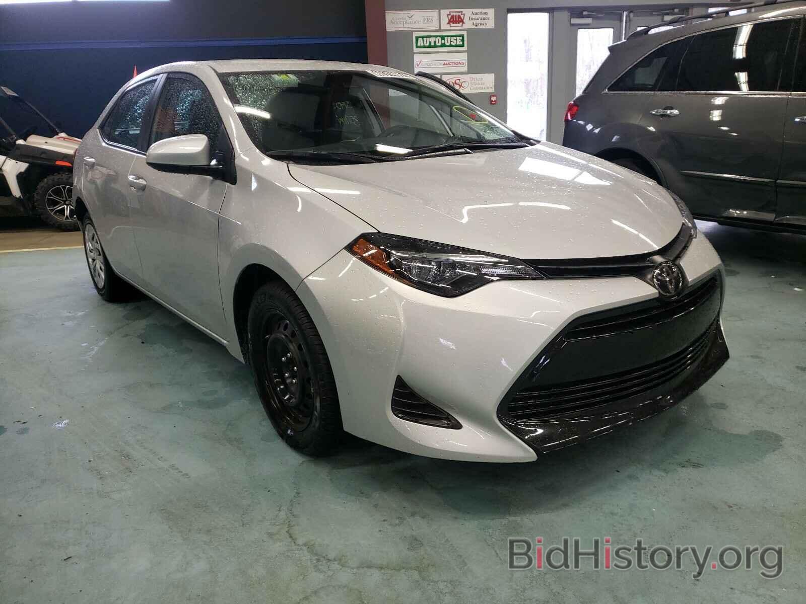 Photo 5YFBURHE6KP938823 - TOYOTA COROLLA 2019