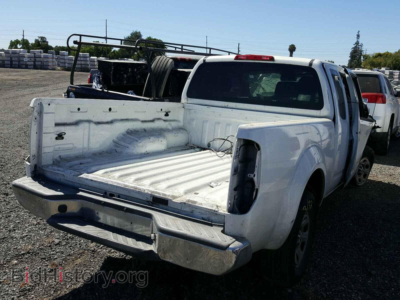 2015 NISSAN FRONTIER - VIN: 1N6BD0CT0FN714447 - Фото 4