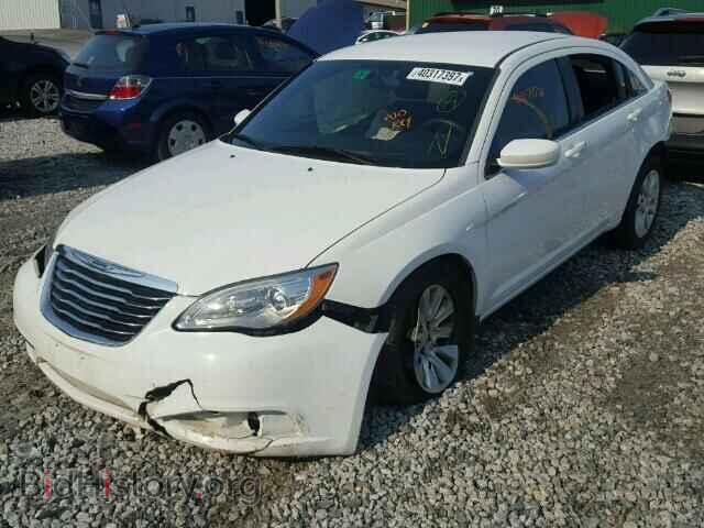 2012 CHRYSLER 200 - VIN: 1C3CCBAB7CN282746 - Фото 2