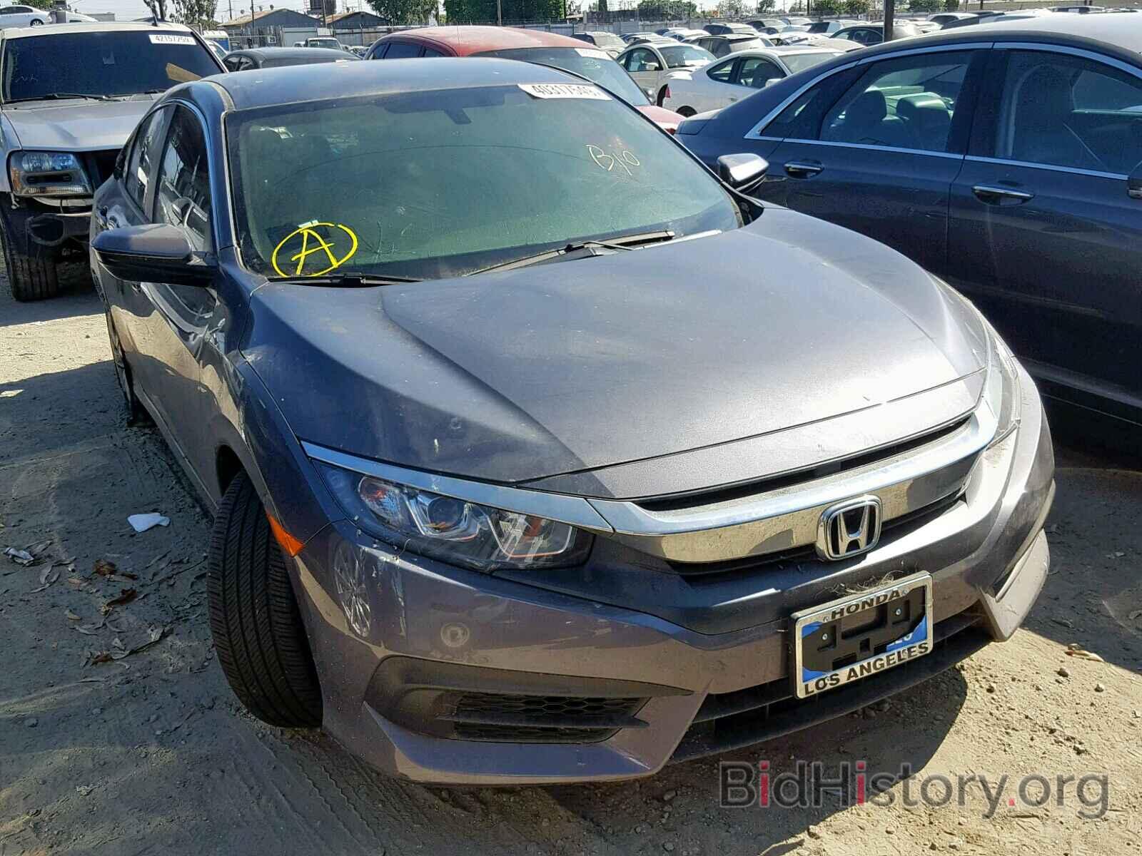 Photo 2HGFC2F50JH580932 - HONDA CIVIC LX 2018