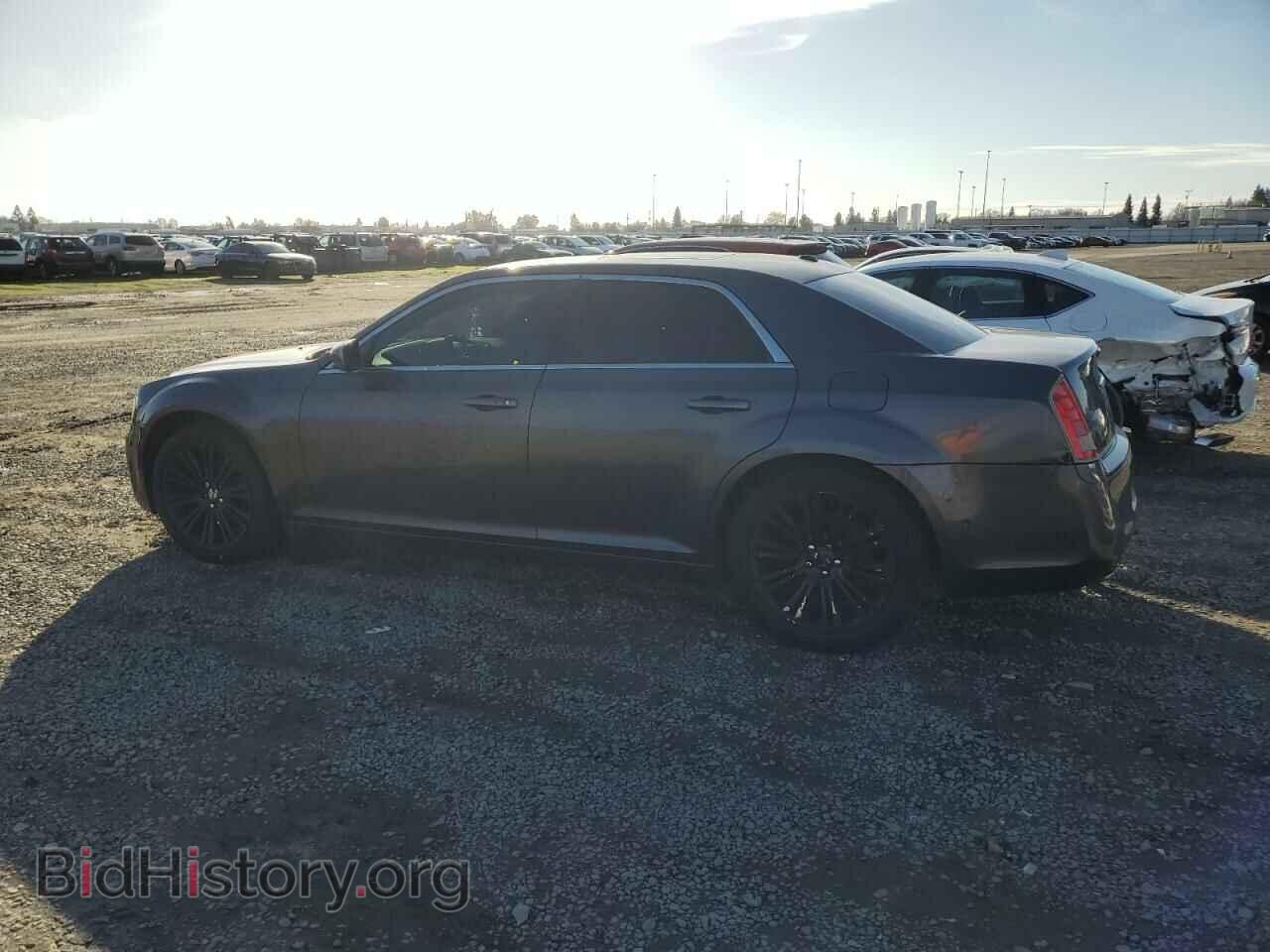 2013 CHRYSLER 300 - VIN: 2C3CCABG4DH547248 - Фото 2