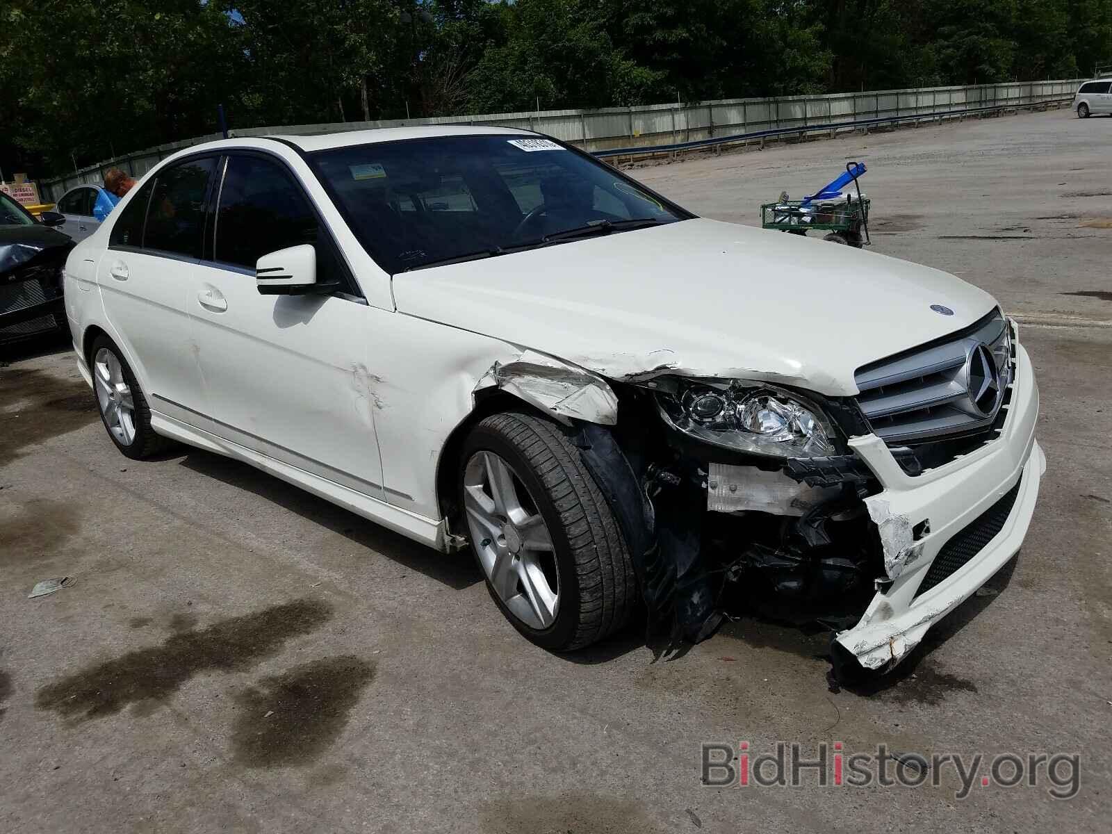 Photo WDDGF8BB9AF416238 - MERCEDES-BENZ C CLASS 2010