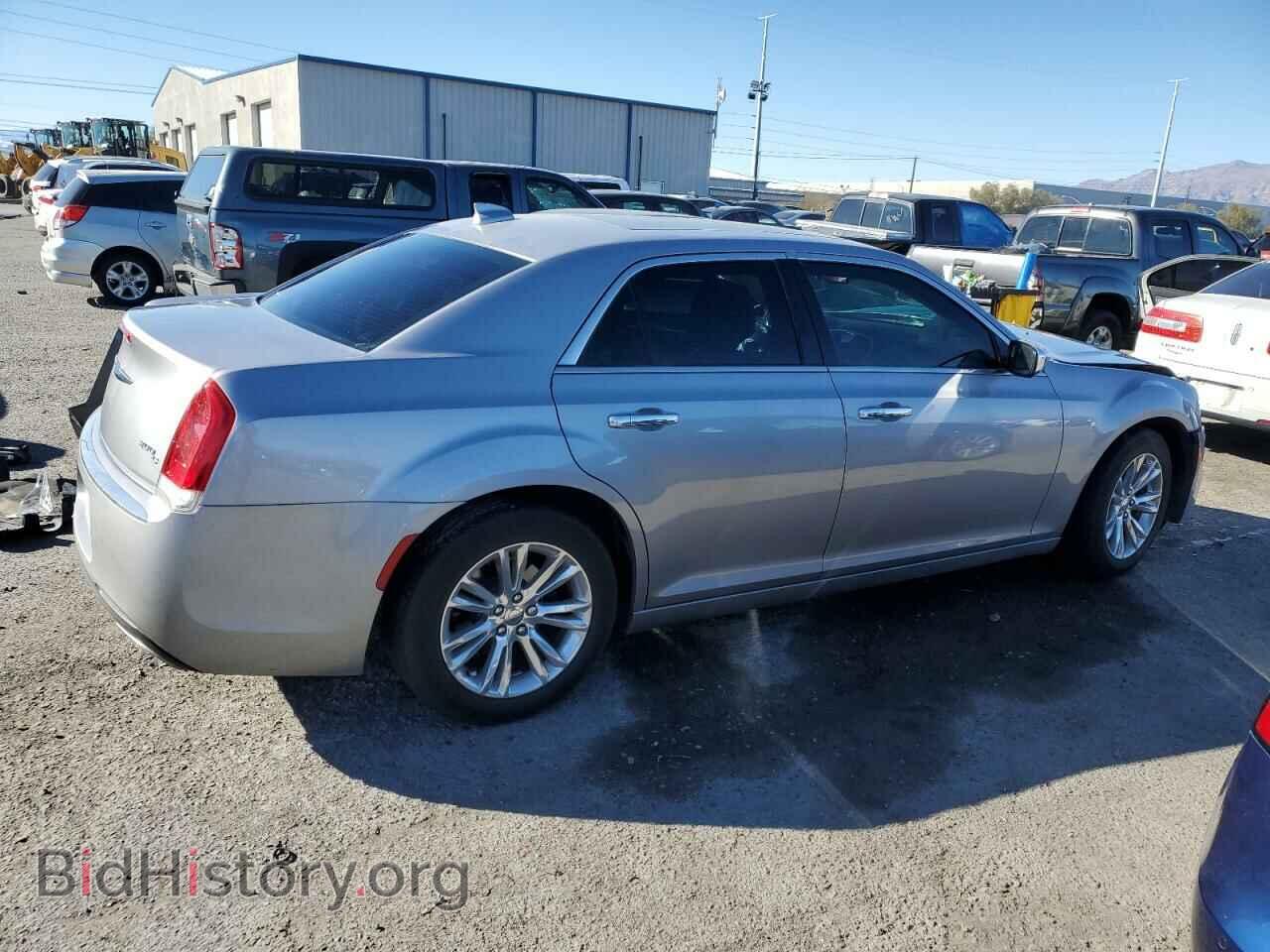 2017 CHRYSLER 300 - VIN: 2C3CCAEG1HH566390 - Фото 3