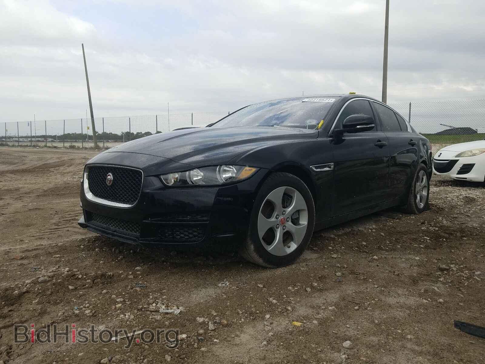 2017 JAGUAR XE - VIN: SAJAR4BG1HA972483 - Фото 2