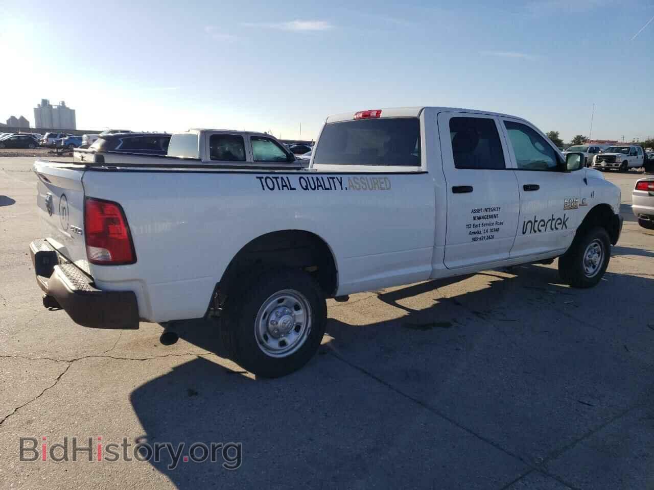 2015 RAM All Models - VIN: 3C6UR5HL0FG557604 - Фото 3