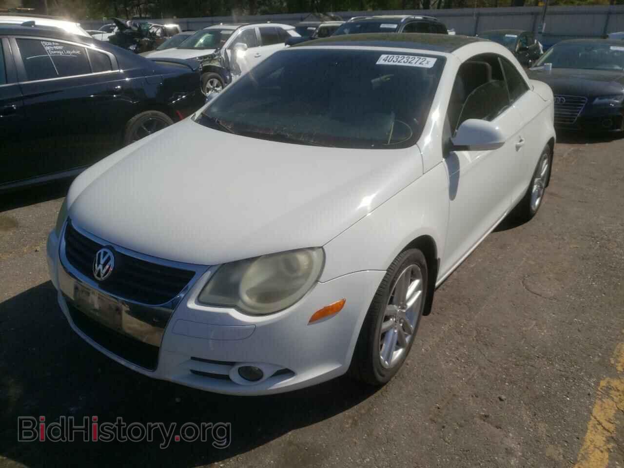 2008 VOLKSWAGEN EOS - VIN: WVWFA71F58V033268 - Фото 2