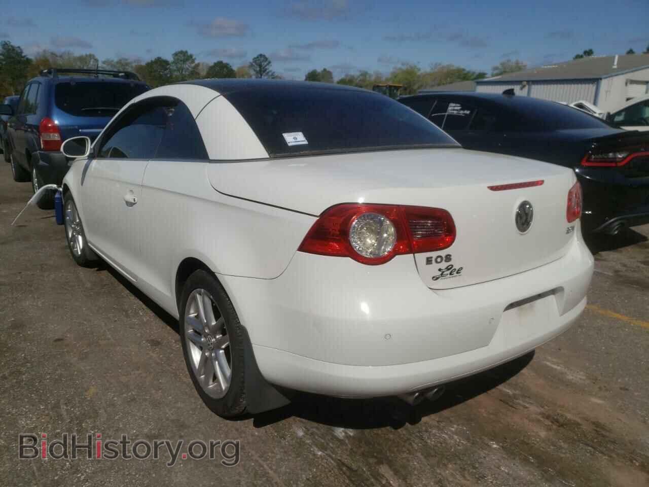 2008 VOLKSWAGEN EOS - VIN: WVWFA71F58V033268 - Фото 3