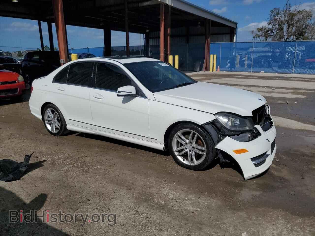 2013 MERCEDES-BENZ C-CLASS - VIN: WDDGF4HBXDA863050 - Фото 4