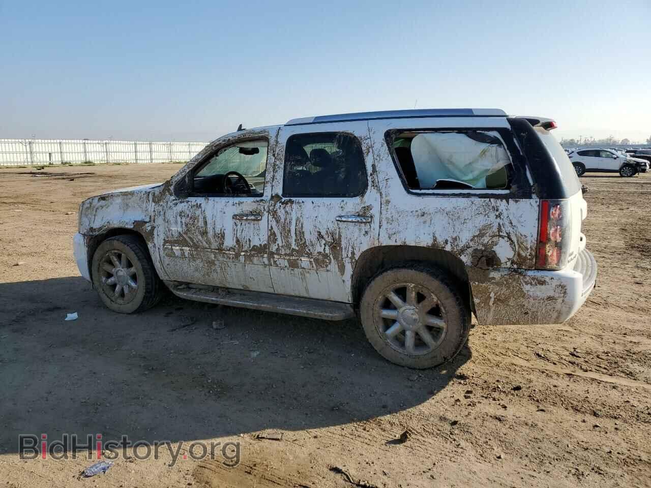 2011 GMC YUKON - VIN: 1GKS2EEF4BR126023 - Фото 2