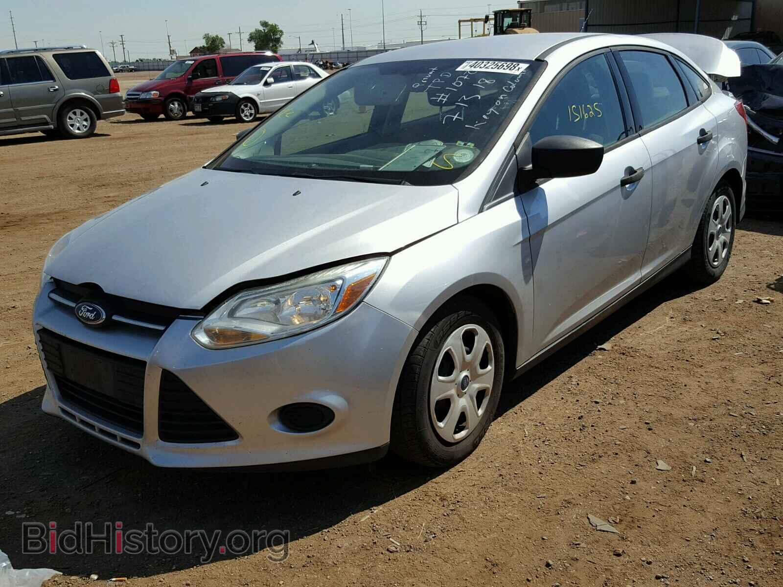 2012 Ford FOCUS (VIN 1FAHP3E29CL330125) — photo 2 of 10