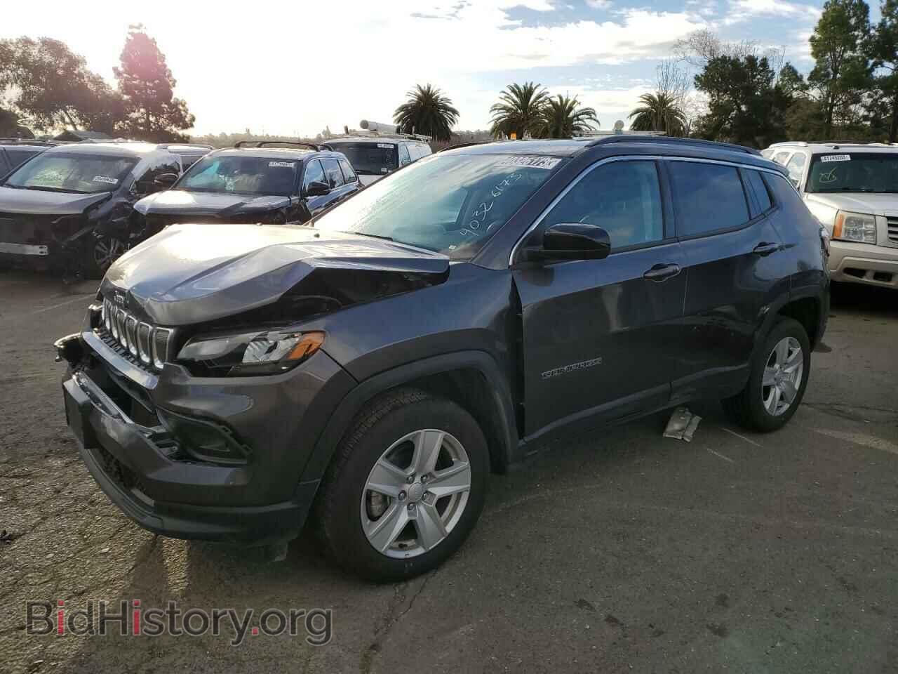 Photo 3C4NJDBB0NT176744 - JEEP COMPASS 2022