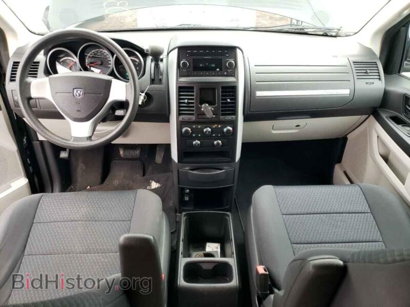 2010 Dodge CARAVAN (VIN 2D4RN4DE1AR144799) — photo 8 of 13