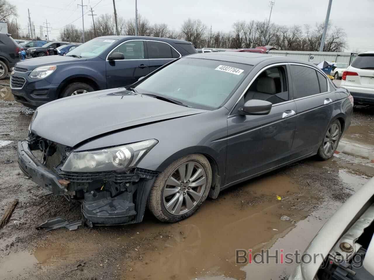 Photo 1HGCP3F82BA027125 - HONDA ACCORD 2011